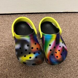 Toddler Crocs Solarized tie dye/multi colored size 7